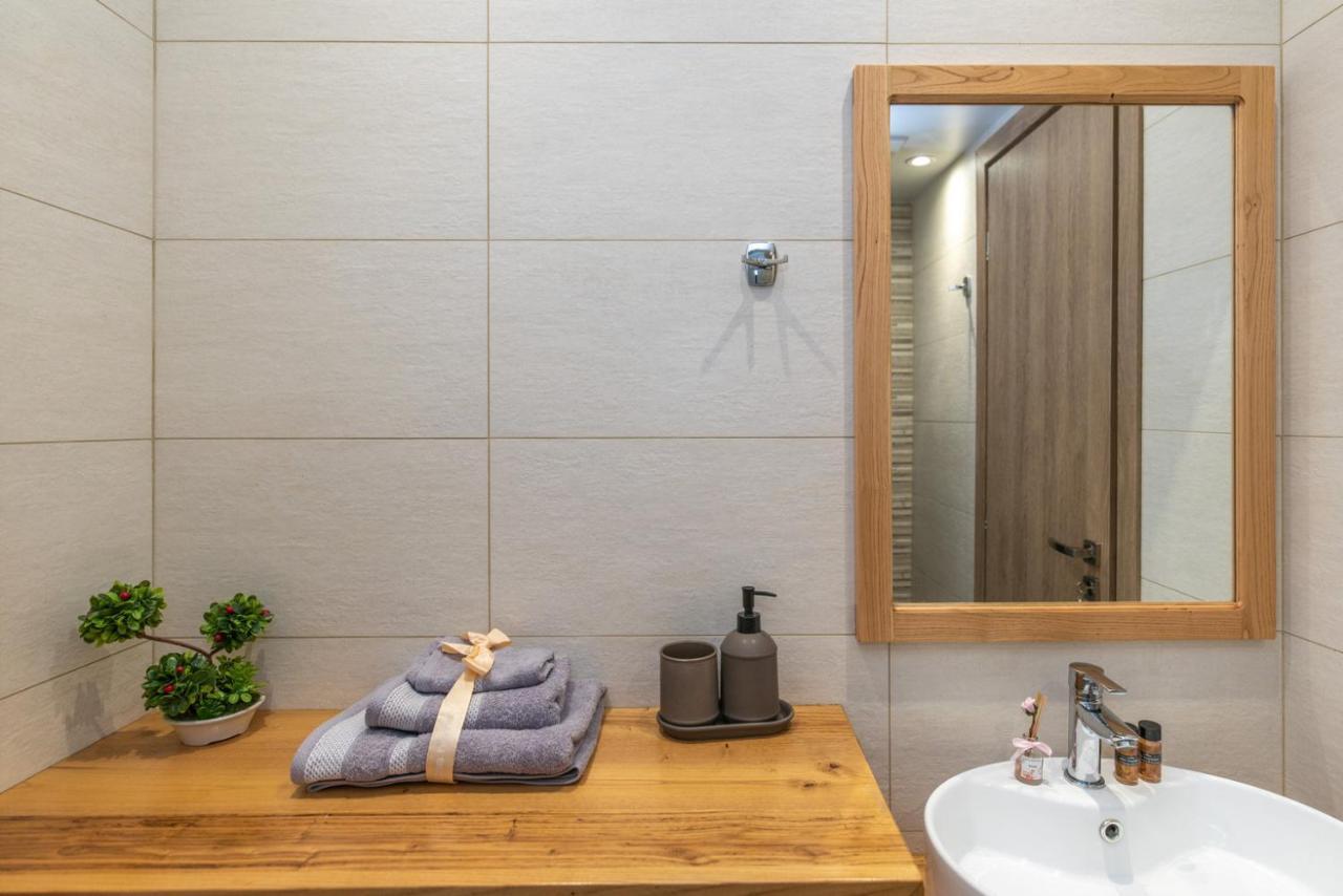 Appartamento Loutraki House Esterno foto